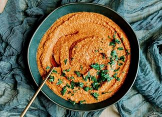 Vitamix Romesco Sauce with broccolini recipe. The perfect dipping snack to make at home. Romesco Sauce