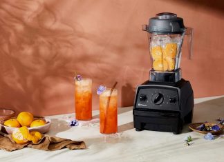 Zest up your Spring/Summer with Chef Tom Walton’s Tangerine Spritz. Vitamix | Tangerine Spritz