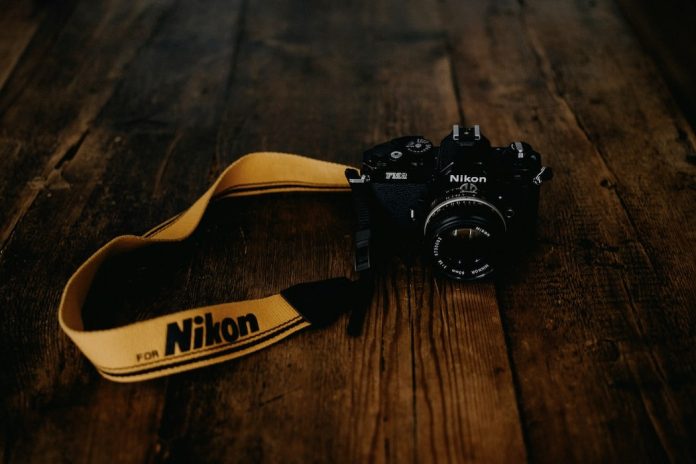 Nikon Live