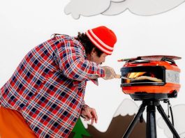 Spicy Salami & Hot Honey Pizza on the Matty Matheson Gozney Tread Matty Matheson x Gozney Limited-Edition Signature Tread