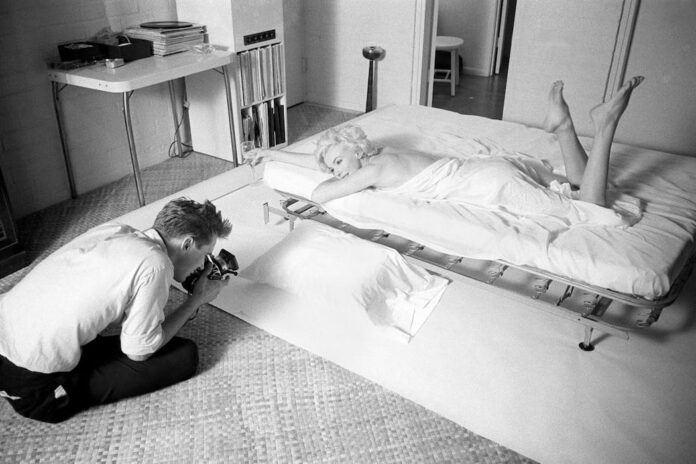 Romance | Douglas Kirkland Romance | Douglas Kirkland